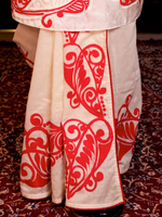 Load image into Gallery viewer, Red alpona on white Dhoti
