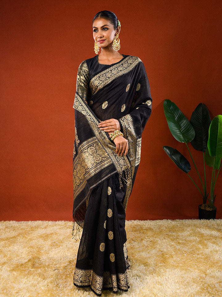 Model wearing Ichchhapuron's Raat Rani, a black Matka Baluchari woven in Phulia, Bengal