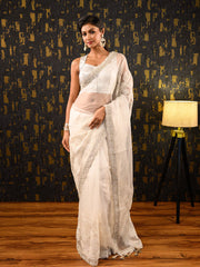 Model wearing Ichchhapuron's Mallika saree, which is made of pure organza, with applique and zardosi and aari embroidery