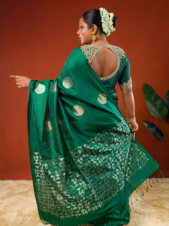 Aanchal or pallu of Ichchhapuron's Polka - Green saree, a contemporary polka dotted Kanjeevaram