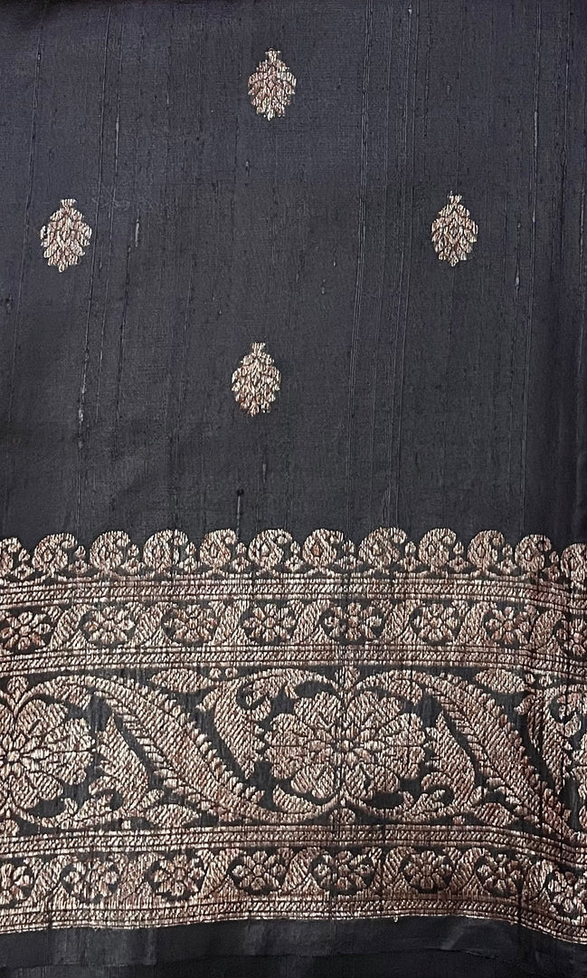 Azul (Benarasi saree with zari border)