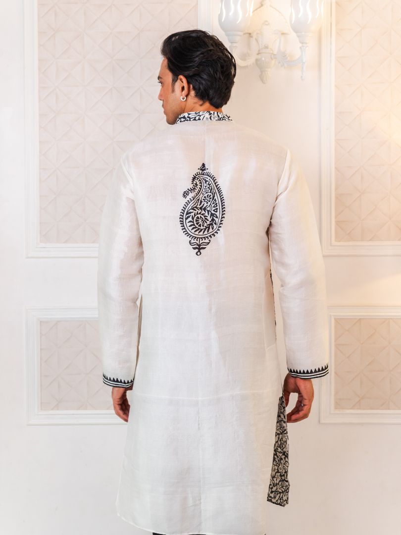Black Sankha - Silk